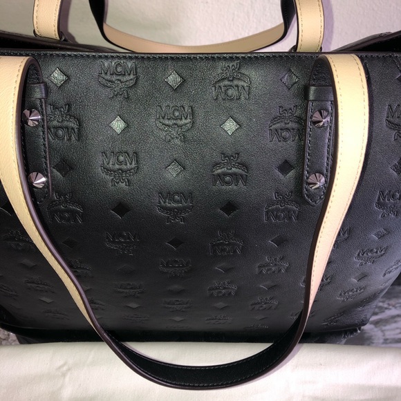 ❤️SOLD ❤️Authentic Brand New MCM Black Tote - Picture 2 of 13